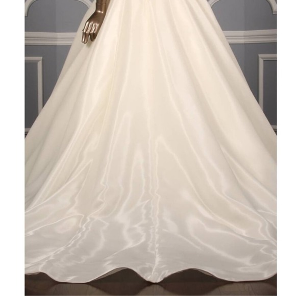 ISABELLE ARMSTRONG Jordyn Strapless Ballgown Wedding Dress Bridal Gown - Picture 9 of 12